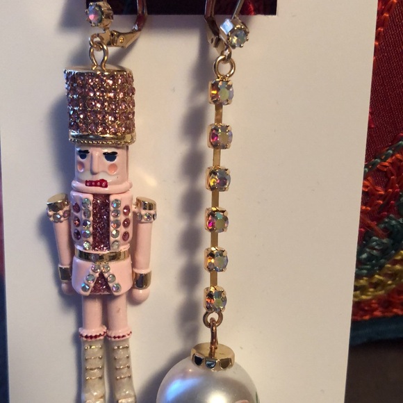 NWT Sparkly Rhinestone BETSEY JOHNSON Pink Nutcracker Jeweled  Holiday Earrings - Picture 12 of 17